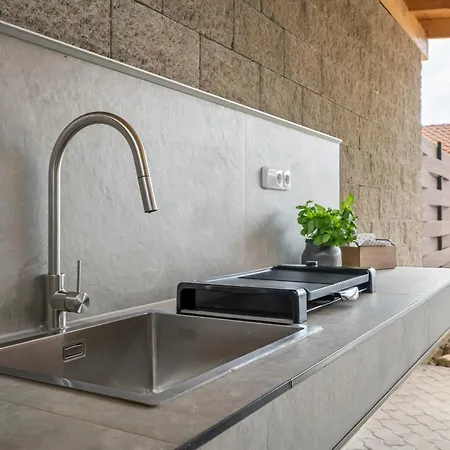 Apartment Nad Zahrady *